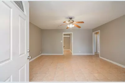 3620 Easy Street, Houston, TX 77026 - Photo 3