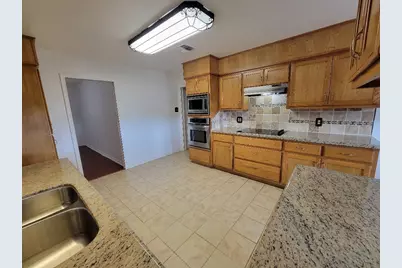 805 Bormann Street, Brenham, TX 77833 - Photo 15