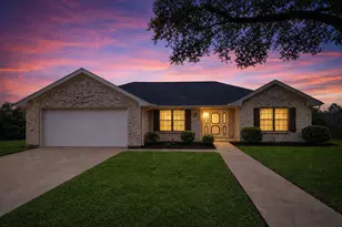 805 Bormann St, Brenham, TX 77833 - Photo 1