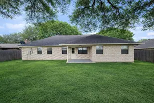 805 Bormann St, Brenham, TX 77833 - Photo 3