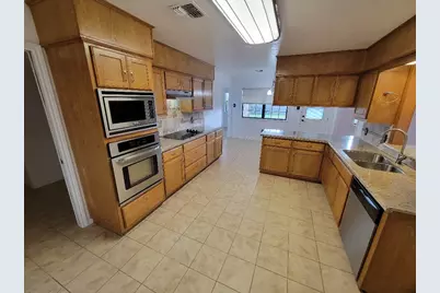 805 Bormann Street, Brenham, TX 77833 - Photo 17