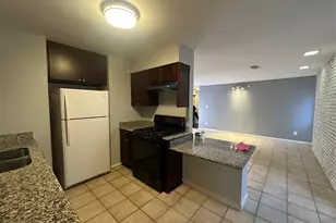 7731 Catalina Ln, Houston, TX 77075 - Photo 9