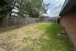 7731 Catalina Ln, Houston, TX 77075 - Photo 19