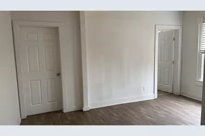 111 E Lewis Street #B, Conroe, TX 77301 - Photo 13