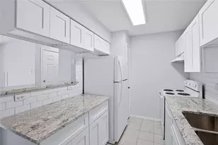 2750 Holly Hall St, Houston, TX 77054 - Photo 7