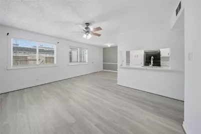 11002 Hammerly Boulevard #12, Houston, TX 77043 - Photo 11