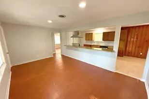 2206 Erickson St, La Marque, TX 77568 - Photo 3