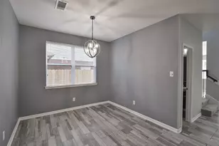 8726 Rolling Rapids Rd, Humble, TX 77346 - Photo 7