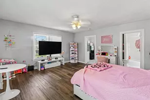 5121 Polk St, Houston, TX 77023 - Photo 27
