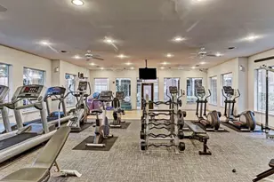 2400 McCue Rd, Houston, TX 77056 - Photo 19