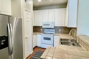 2400 McCue Rd, Houston, TX 77056 - Photo 11