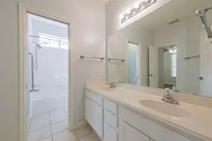 3603 E Cedar Hollow Dr, Pearland, TX 77584 - Photo 33