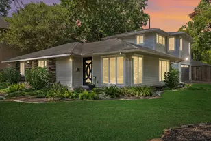 5410 Patrick Henry, Bellaire, TX 77401 - Photo 1