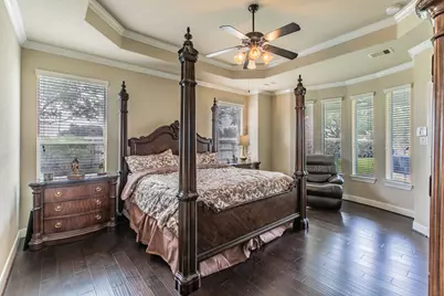 7642 Westmoreland Drive, Sugar Land, TX 77479 - Photo 17