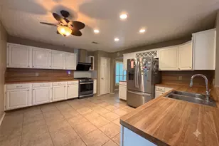 3507 Santa Rosa Ln, Sugar Land, TX 77478 - Photo 7