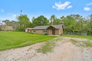 139 Florence Dr, Onalaska, TX 77360 - Photo 3