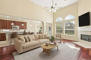 811 Arlington Pointe Dr, League City, TX 77573 - Photo 5
