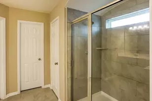 1902 Walnut Green Cir, Rosenberg, TX 77471 - Photo 11