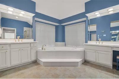 1735 Les Talley Drive, El Lago, TX 77586 - Photo 11