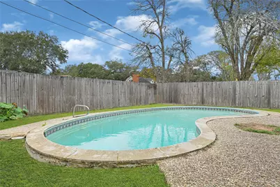 1606 Clayton Drive, Baytown, TX 77520 - Photo 13