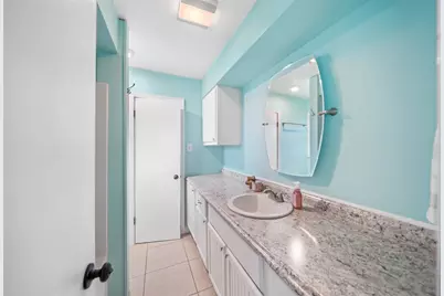 7714 Pecanwood Street, Hitchcock, TX 77563 - Photo 19