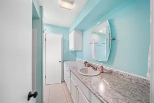 7714 Pecanwood St, Hitchcock, TX 77563 - Photo 19