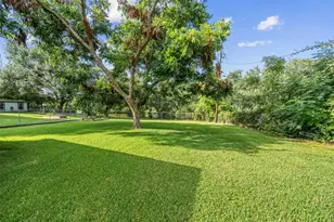 7714 Pecanwood St, Hitchcock, TX 77563 - Photo 21