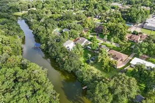 7714 Pecanwood St, Hitchcock, TX 77563 - Photo 25