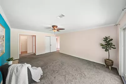 7714 Pecanwood Street, Hitchcock, TX 77563 - Photo 15