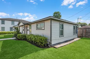 2202 Solo St, Houston, TX 77020 - Photo 3