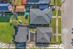 2919 Avenue K, Galveston, TX 77550 - Photo 23