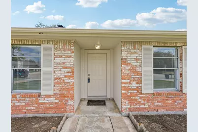 4315 Ravine Drive, Friendswood, TX 77546 - Photo 3