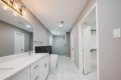 1623 Cherry Ridge Drive, Houston, TX 77077 - Photo 27