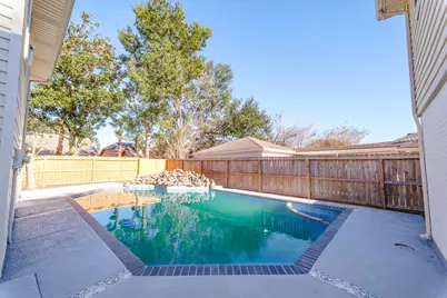 303 Swords Bend, Stafford, TX 77477 - Photo 19