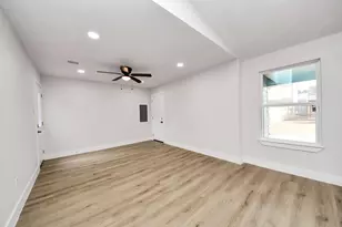 12517 Manor Ct, Houston, TX 77072 - Photo 15