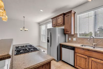 1803 Stacy Crest, Houston, TX 77008 - Photo 9