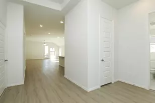 427 Fields Forest Ln, Dayton, TX 77535 - Photo 3