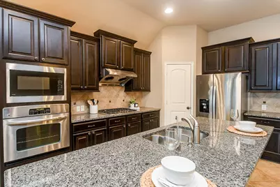 2911 Village Brook Lane, Pearland, TX 77584 - Photo 13