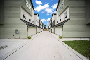 6544 Goldspier St, Houston, TX 77091 - Photo 27