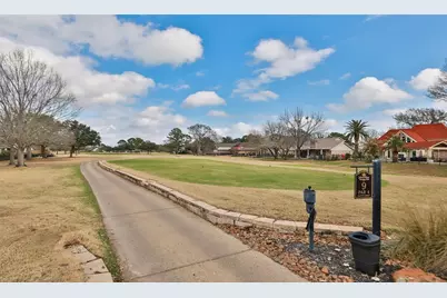 7502 Holly Court Estates, Houston, TX 77095 - Photo 41