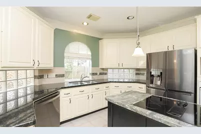 7502 Holly Court Estates, Houston, TX 77095 - Photo 11