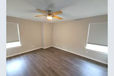 4626 Shreveport Boulevard #B, Houston, TX 77028 - Photo 5