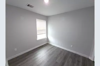 4626 Shreveport Boulevard #B, Houston, TX 77028 - Photo 9