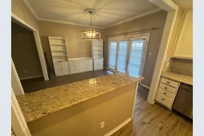 11711 Memorial Drive #563, Houston, TX 77024 - Photo 17