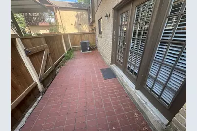 11711 Memorial Drive #563, Houston, TX 77024 - Photo 35