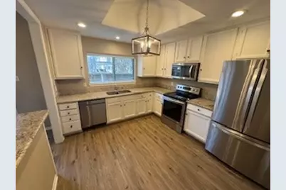 11711 Memorial Drive #563, Houston, TX 77024 - Photo 11