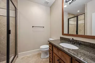 1112 Peveto St, Houston, TX 77019 - Photo 27