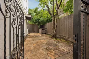 1112 Peveto St, Houston, TX 77019 - Photo 5