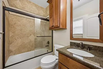 1112 Peveto Street #C, Houston, TX 77019 - Photo 19