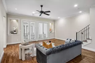 1112 Peveto St, Houston, TX 77019 - Photo 9